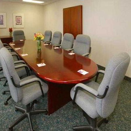 Comfort Suites Airport Columbus Létesítmények fotó