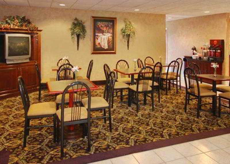 Comfort Suites Airport Columbus Étterem fotó