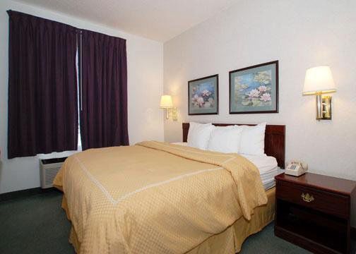Comfort Suites Airport Columbus Szoba fotó